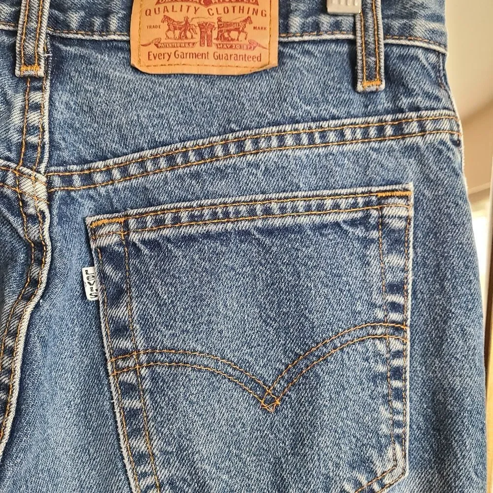 Vintage 90s Bootcut White Tab Levi Strauss Denim Jeans Size 31 - Picture 4 of 11